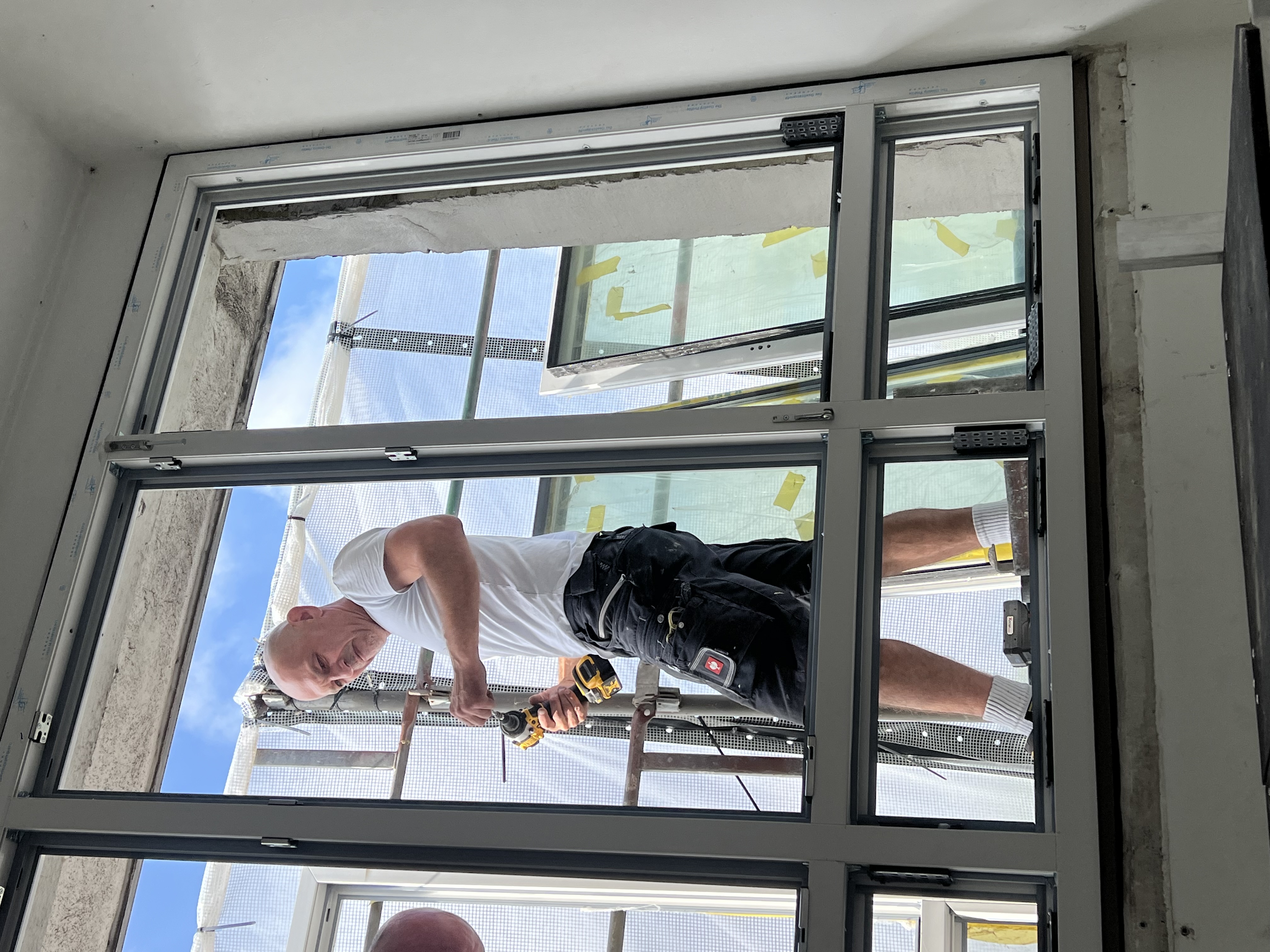 Blick von innen auf die neue Fensteröffnung beim Hotel MERCURE München City